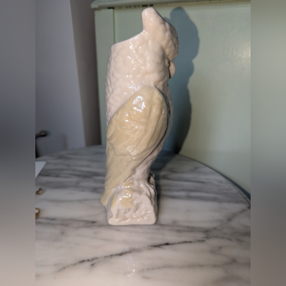 Vintage Belleek Owl Vase made in Ireland - 1960's -80's perfect condition 🦉🇮🇪 - Picture 5 of 11